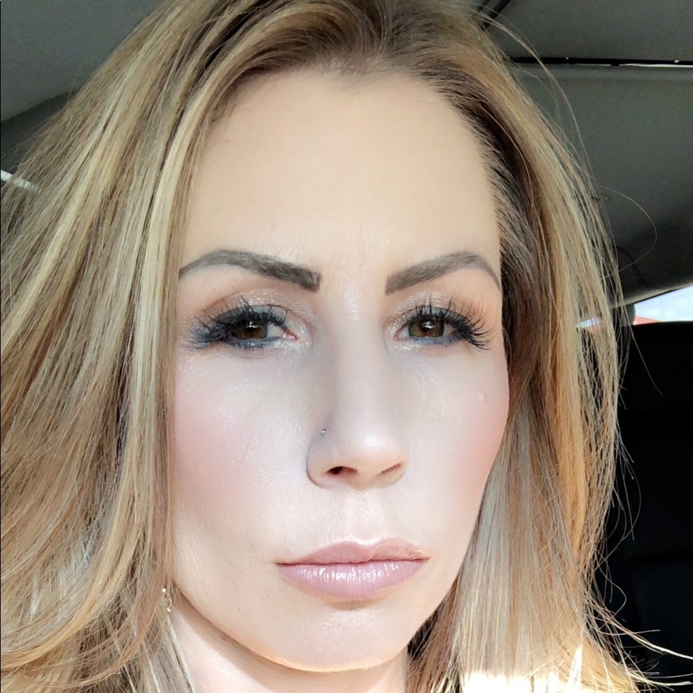 Meet your Posher, Danna